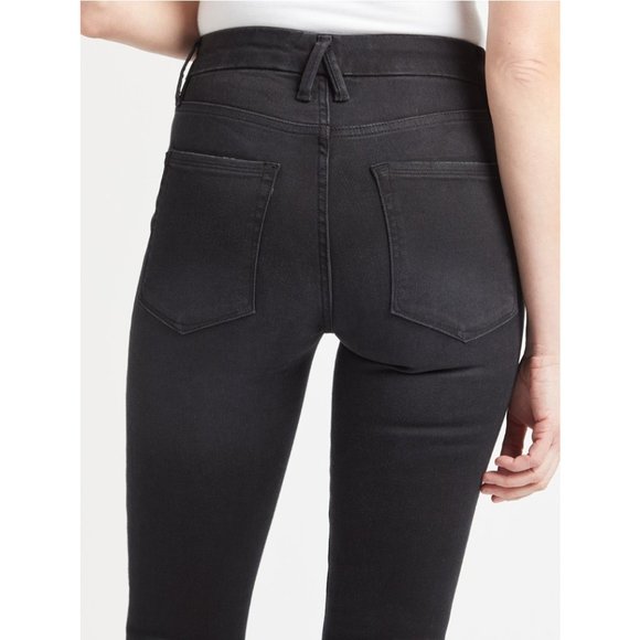 Good American Good Legs Step Hem Black Skinny Jeans 2 / 26" - Picture 3 of 11